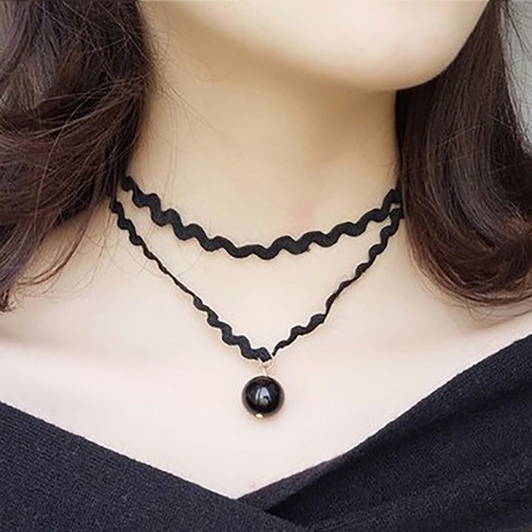 image-Pearl Square Diamond Necklace - Black Short Chain