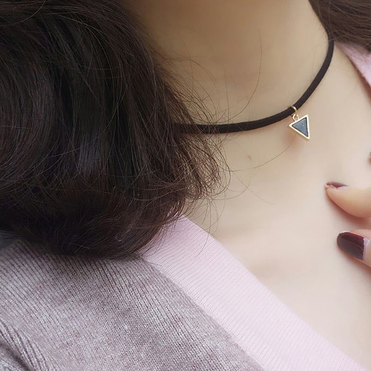 image-Pearl Square Diamond Necklace - Black Short Chain
