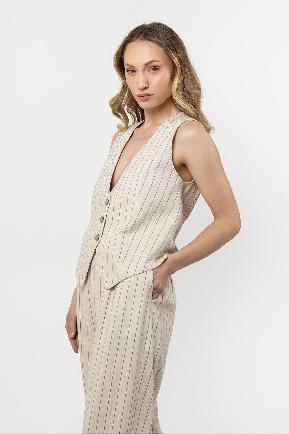 image-Gilet awama Linen Vest Striped V-Neck