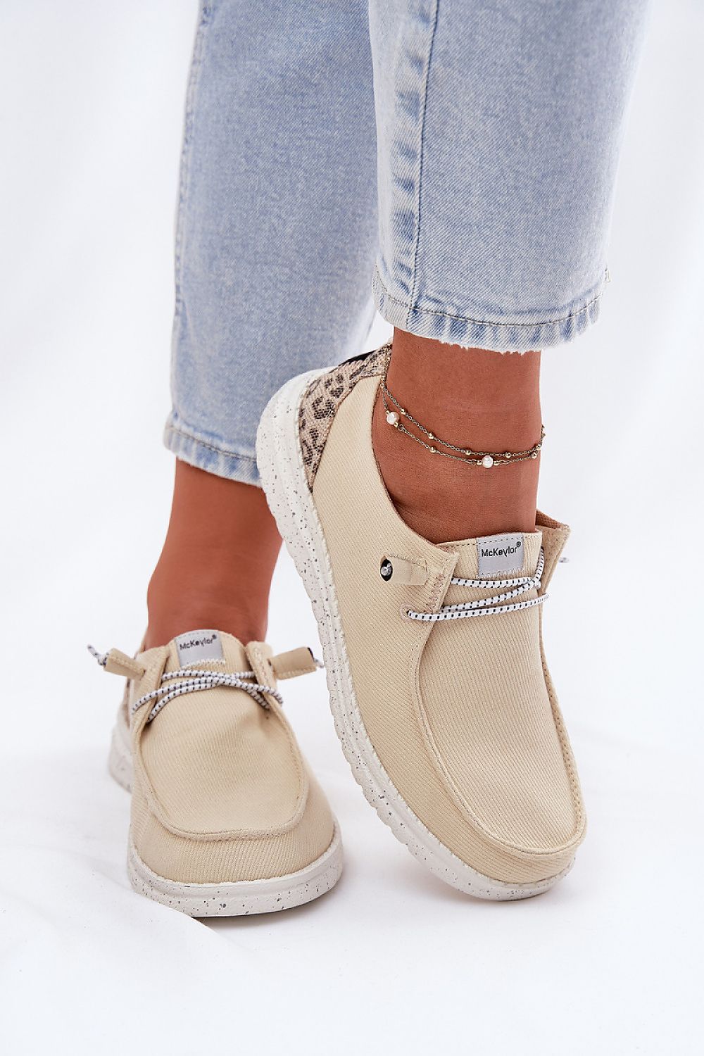 image-Women's Slip-On Shoes Textile Rounded Toe Comfort