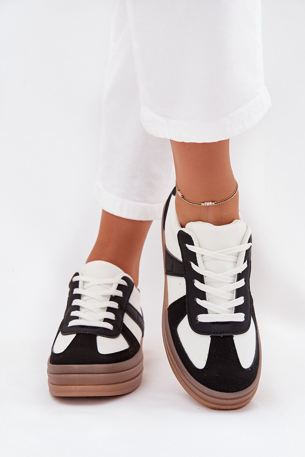 image-Sport Shoes Step in style