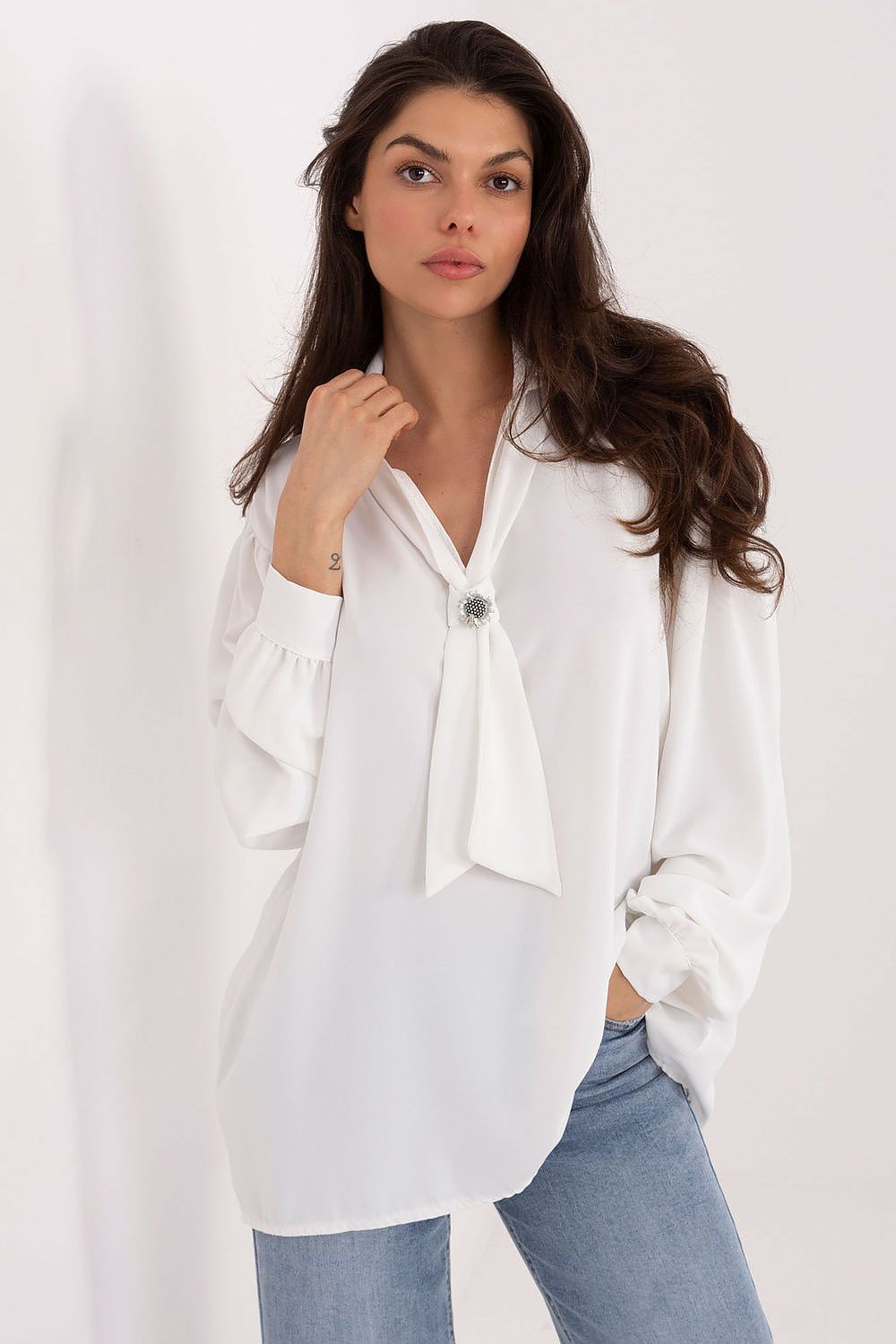 image-Polyester V-Neck Blouse with Tie and Detachable Brooch 