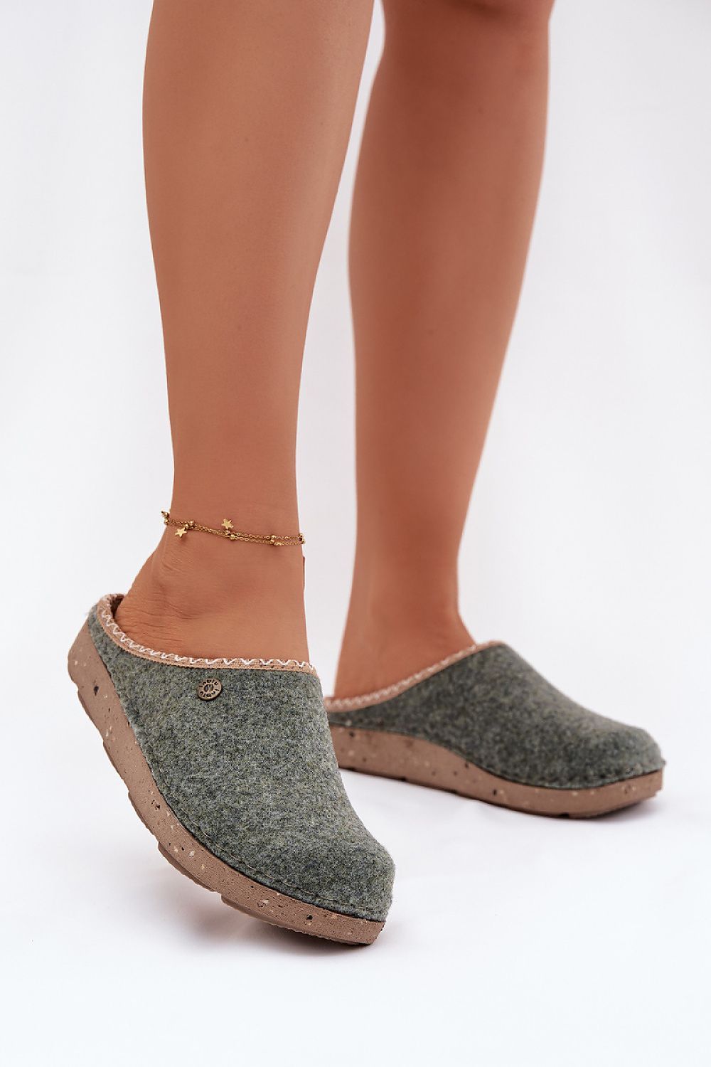 image-Women's Felt Sandals with Anatomical Insole