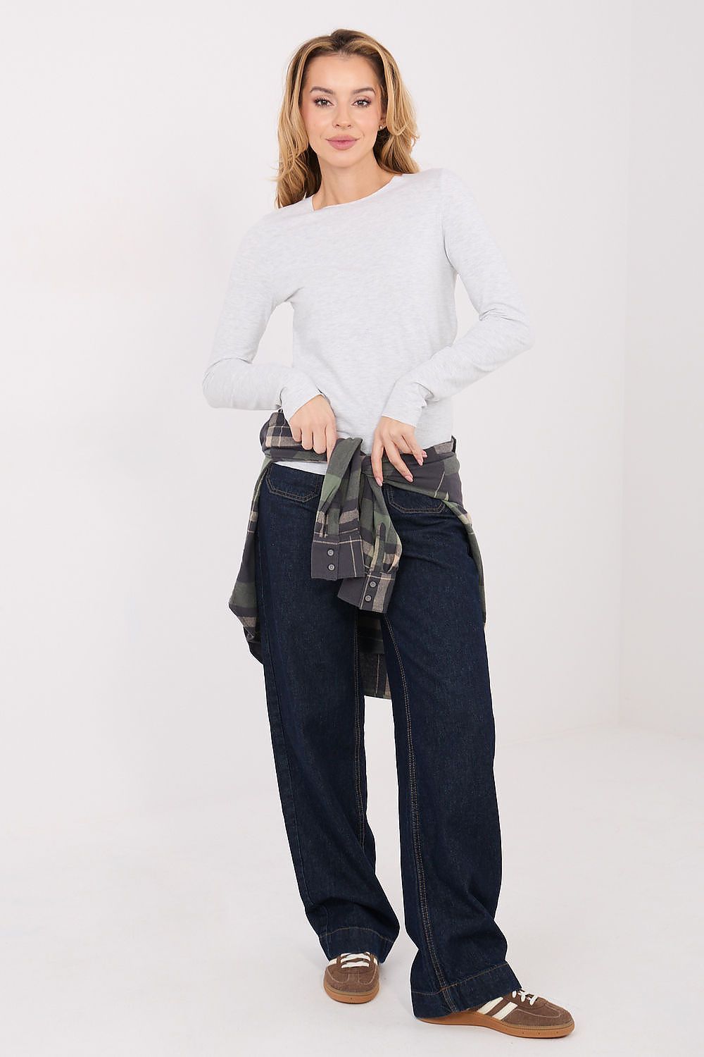 image-Fitted Cotton Basic Blouse - Long Sleeve Round Neck One-Size