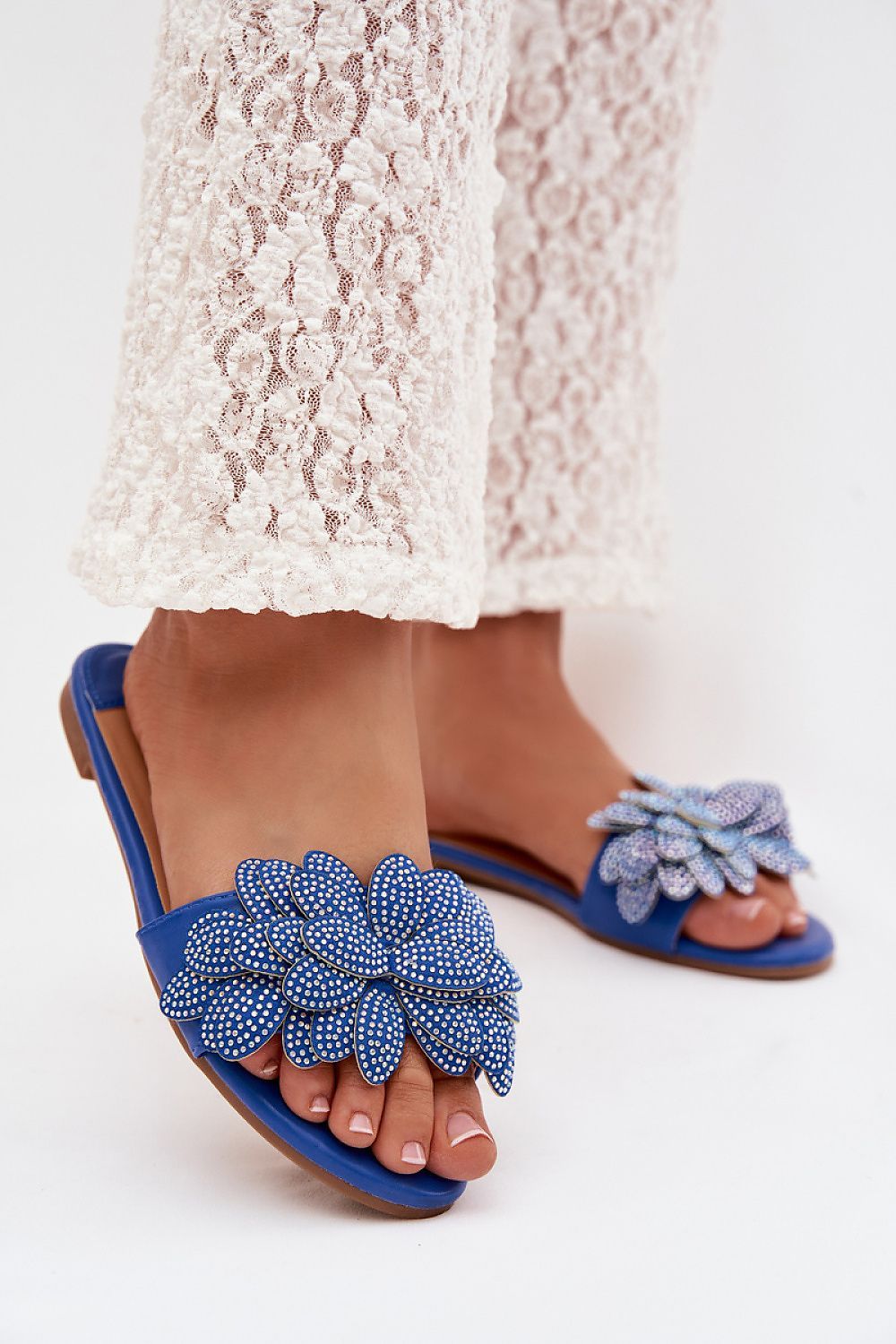 image-Women's Flat Sandals - Faux Leather Flip-Flops with 1cm Heel