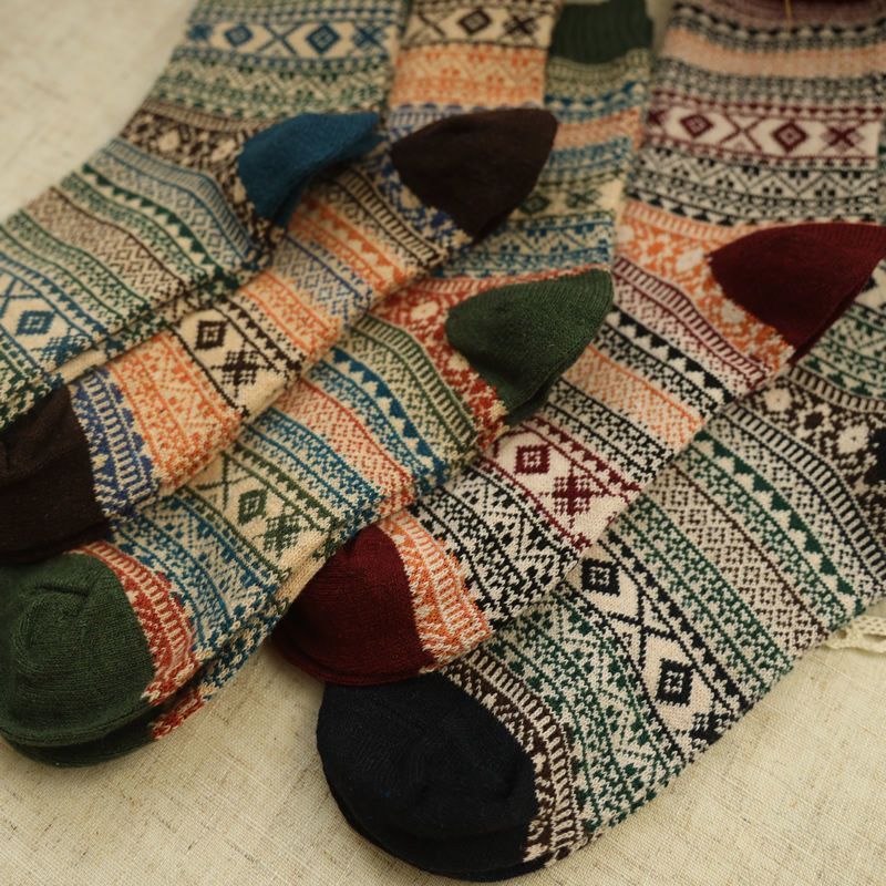 image-Women's Mid-Calf Socks - Retro Diamond Pattern Thick Knit
