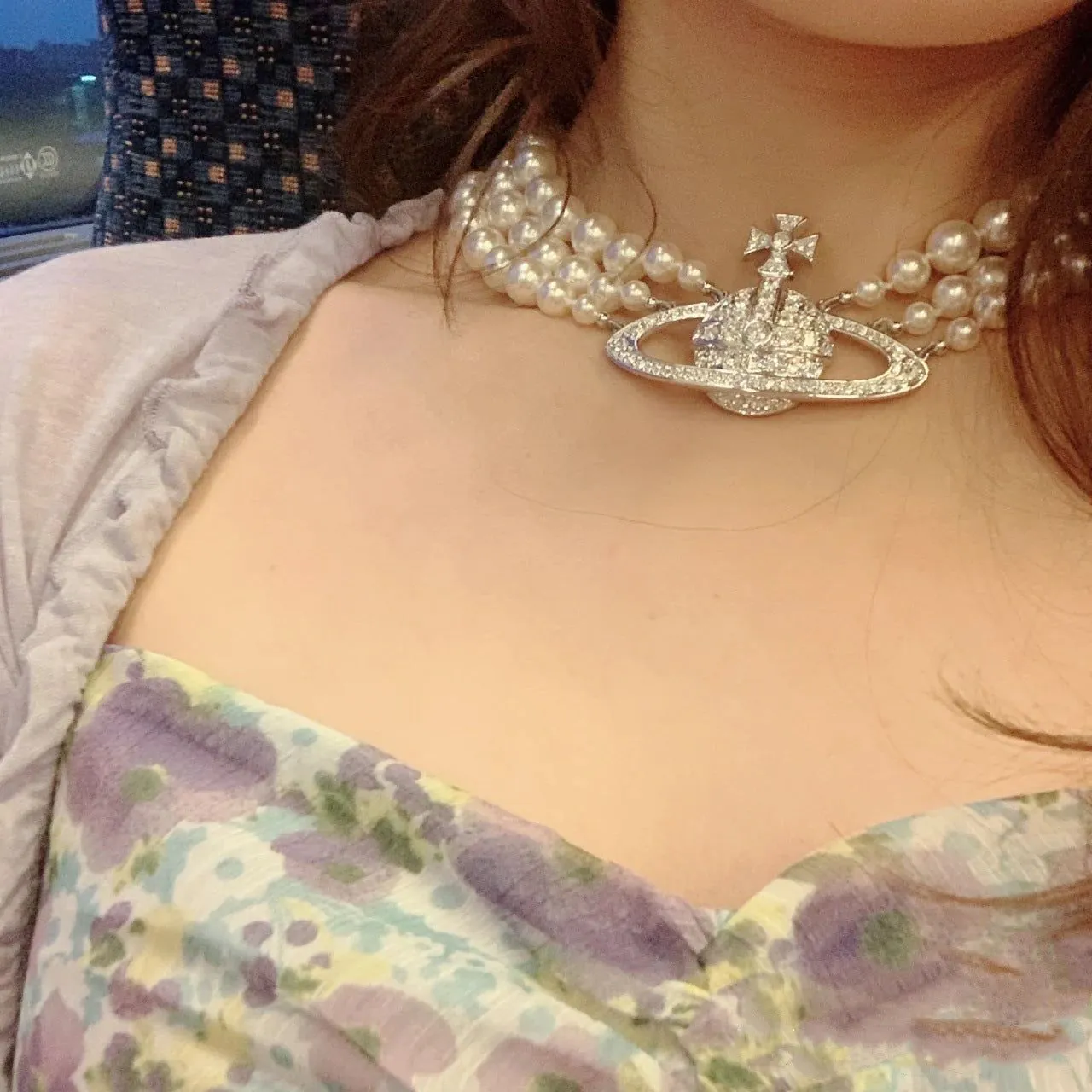 image-Vivienne Pearl Necklace Gold Saturn Three-Layer