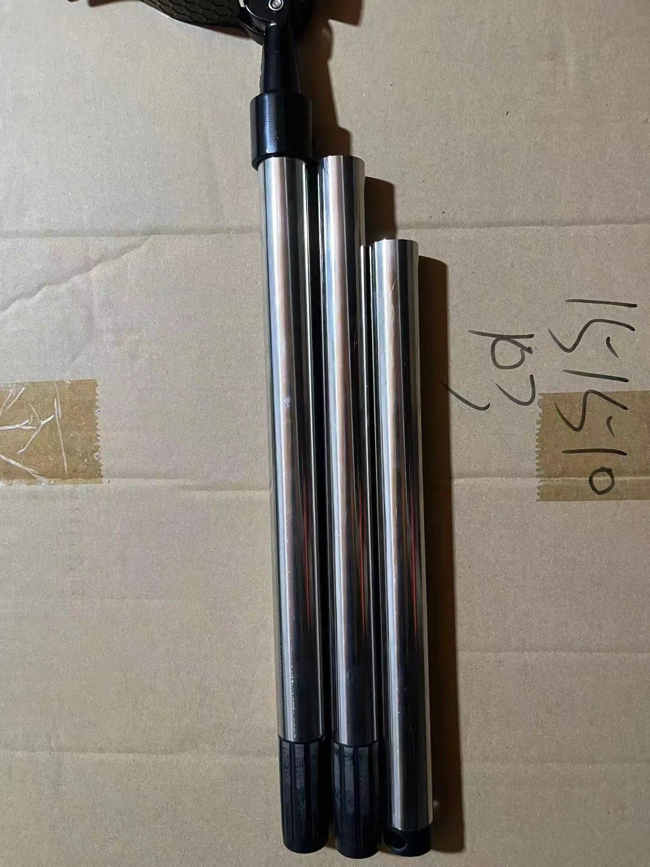 image-Foldable Stainless Steel Stand Up Weed Puller