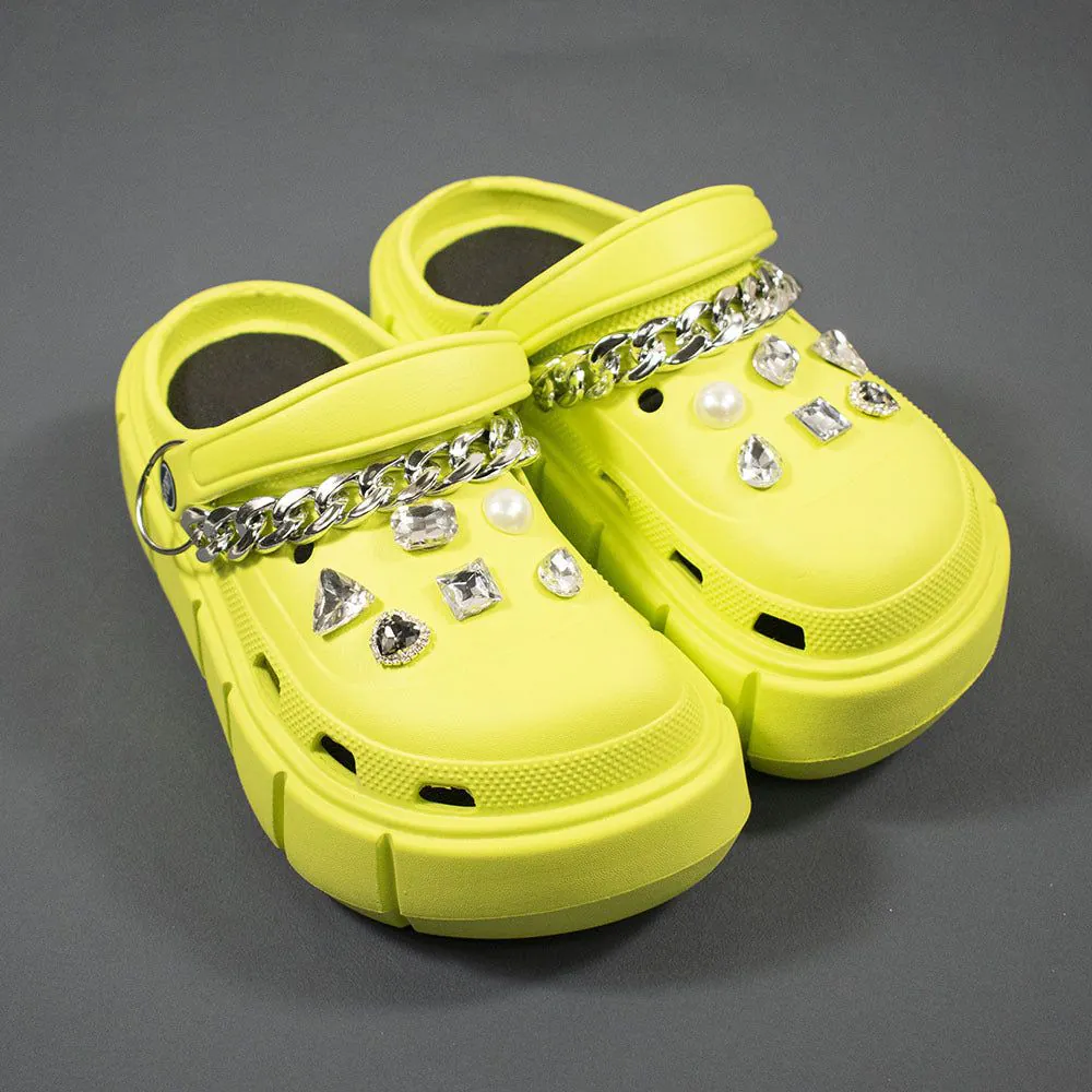 image-DIY Shoe Buckle Accessories