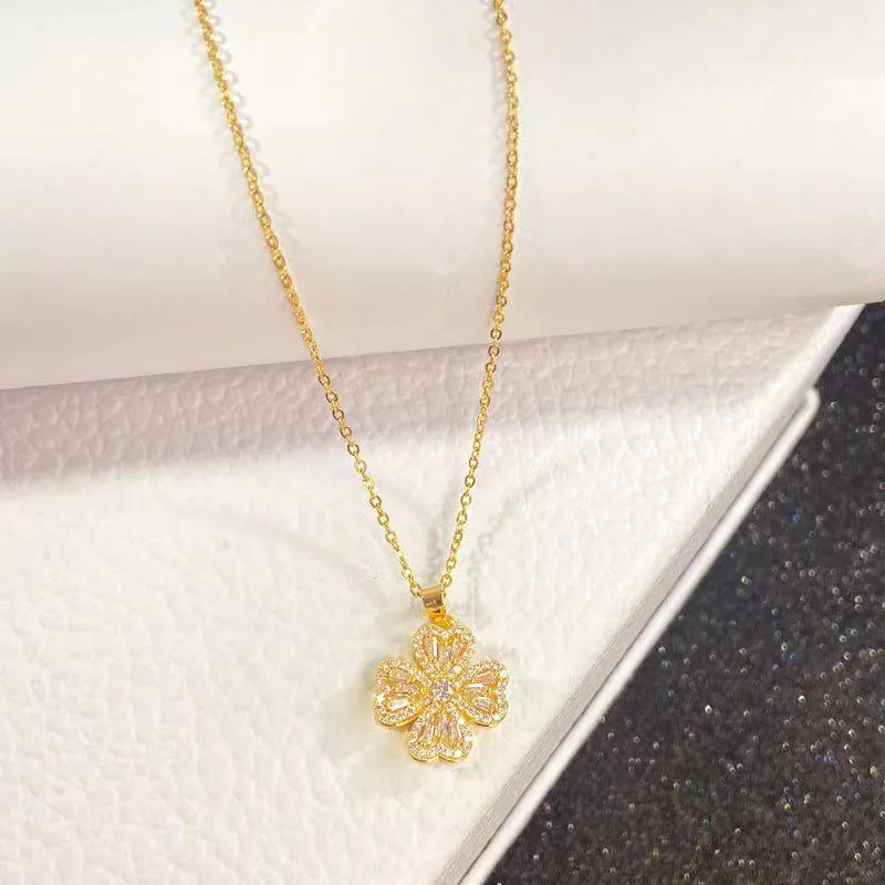 image-Four-Leaf Clover Rotating Necklace Set - Silver 925