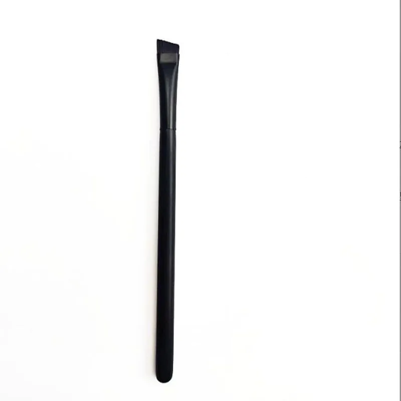 image-No. 55 Magic Foundation Brush - Portable 