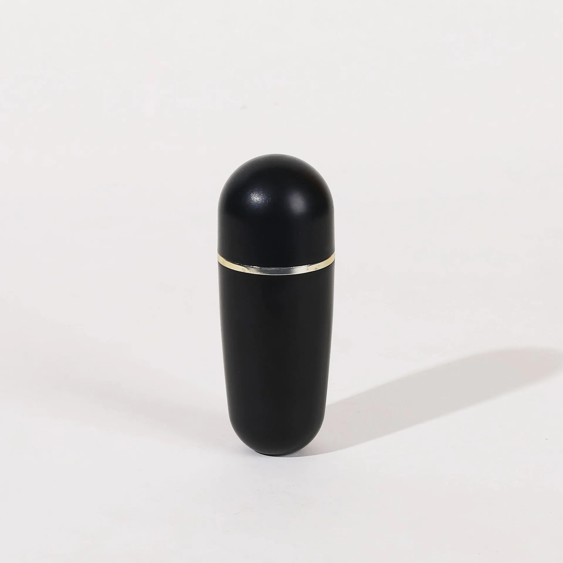 image-Volcanic Rock Oil-Absorbing Pore Shrinking Ball - Portable Beauty Tool