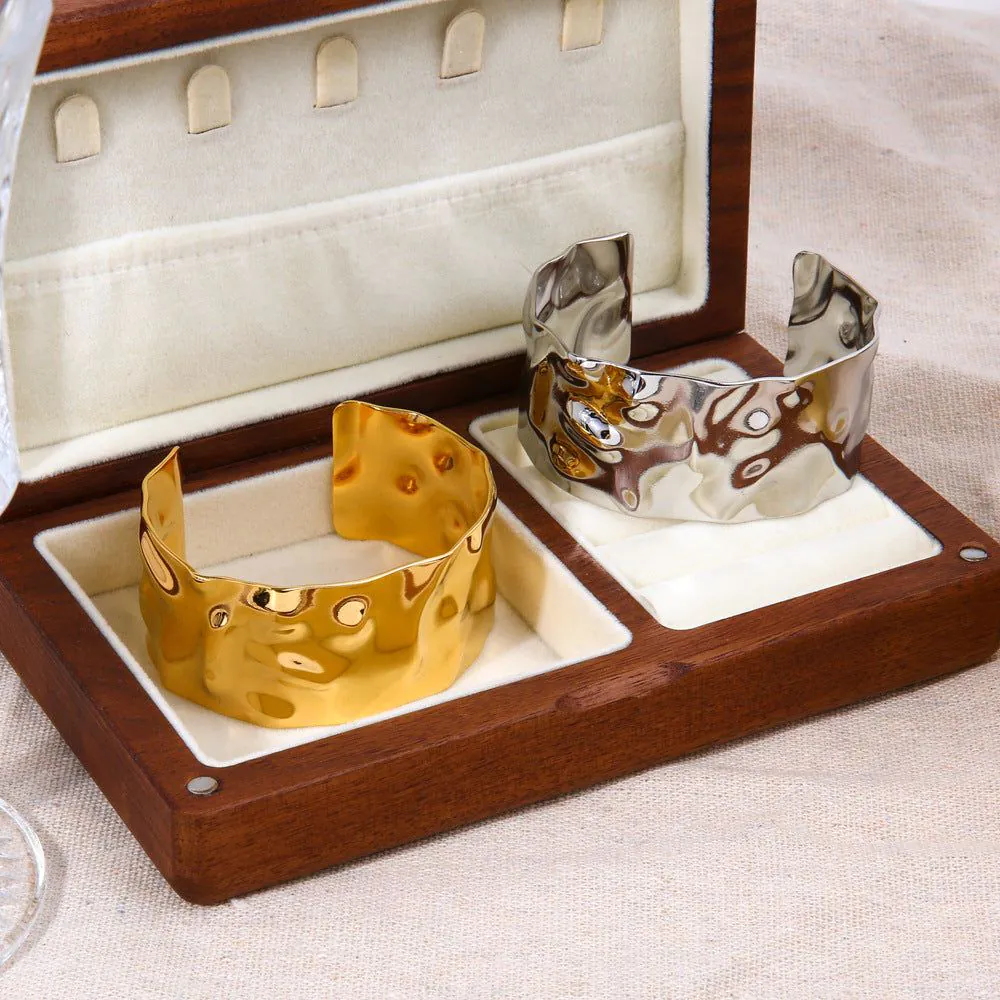 image-Stainless Steel Bracelet - Gold Hammer Pattern