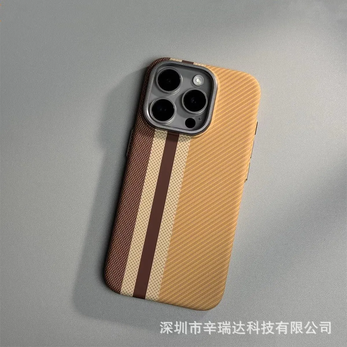 image-Suitable iPhone 15 Pro Max Kevlar Case - Carbon Fiber Pattern