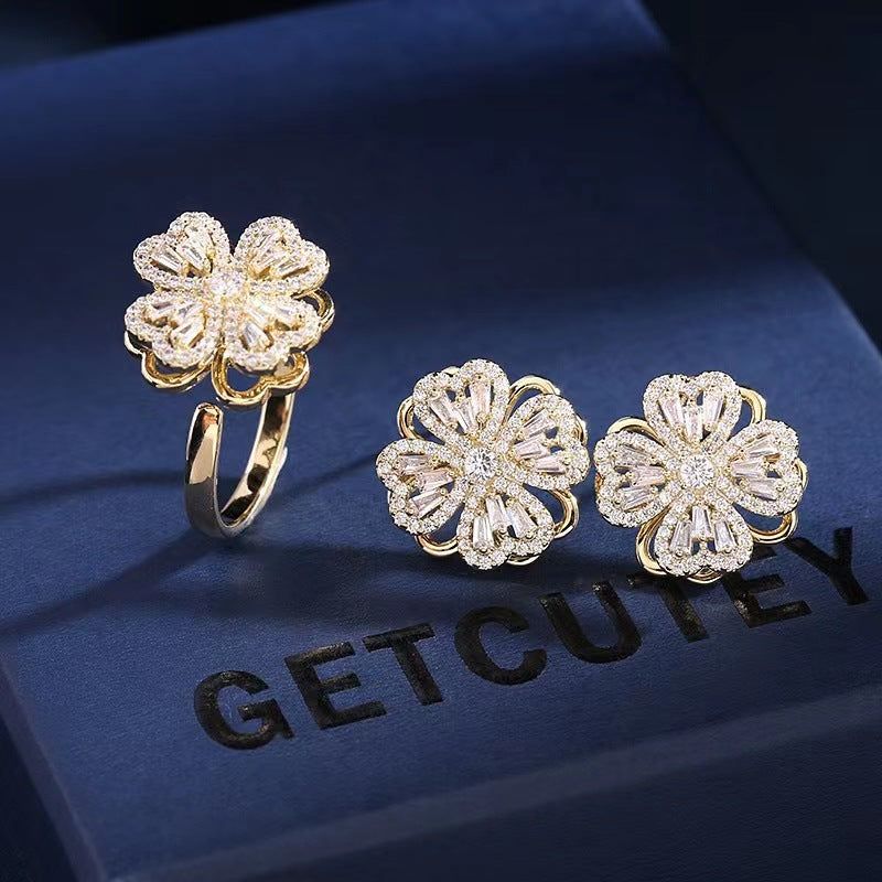 image-Four-Leaf Clover Rotating Necklace Set - Silver 925