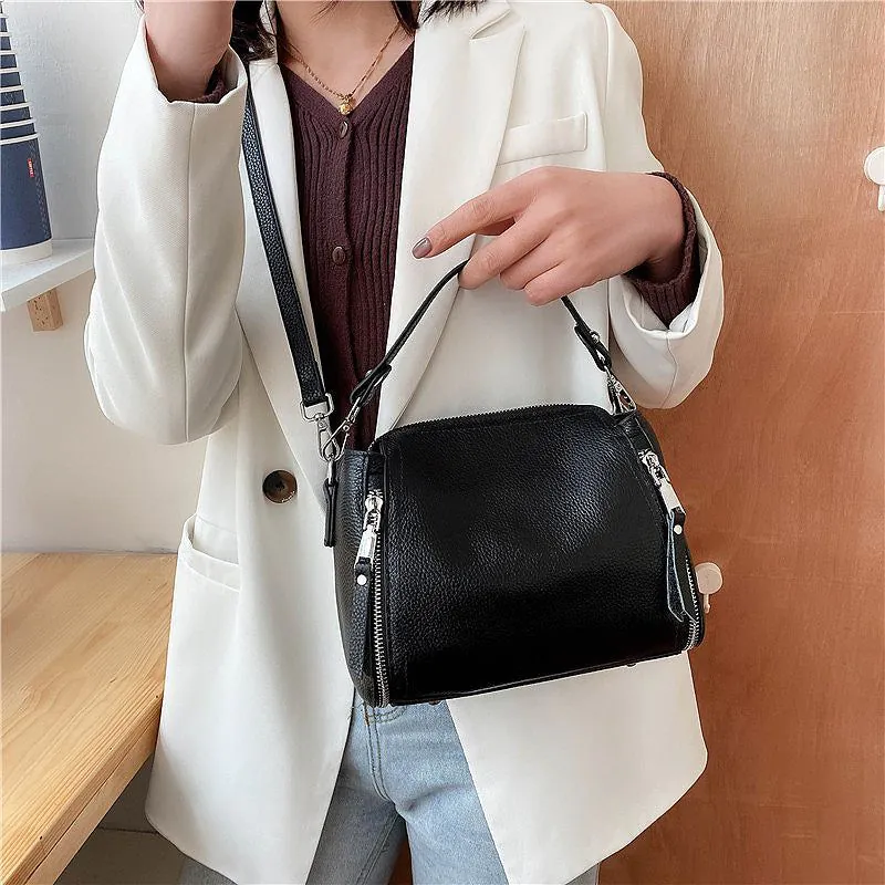 image-Genuine Leather Bucket Bag - Black Large Capacity