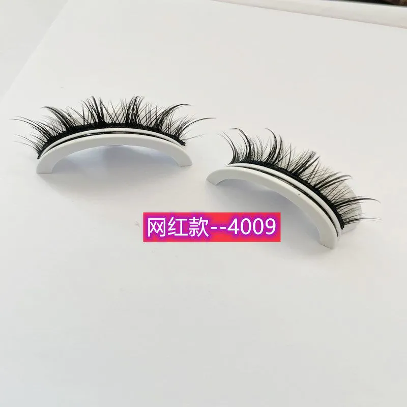image-A Pair Self-Adhesive False Eyelashes - High-Grade Fiber