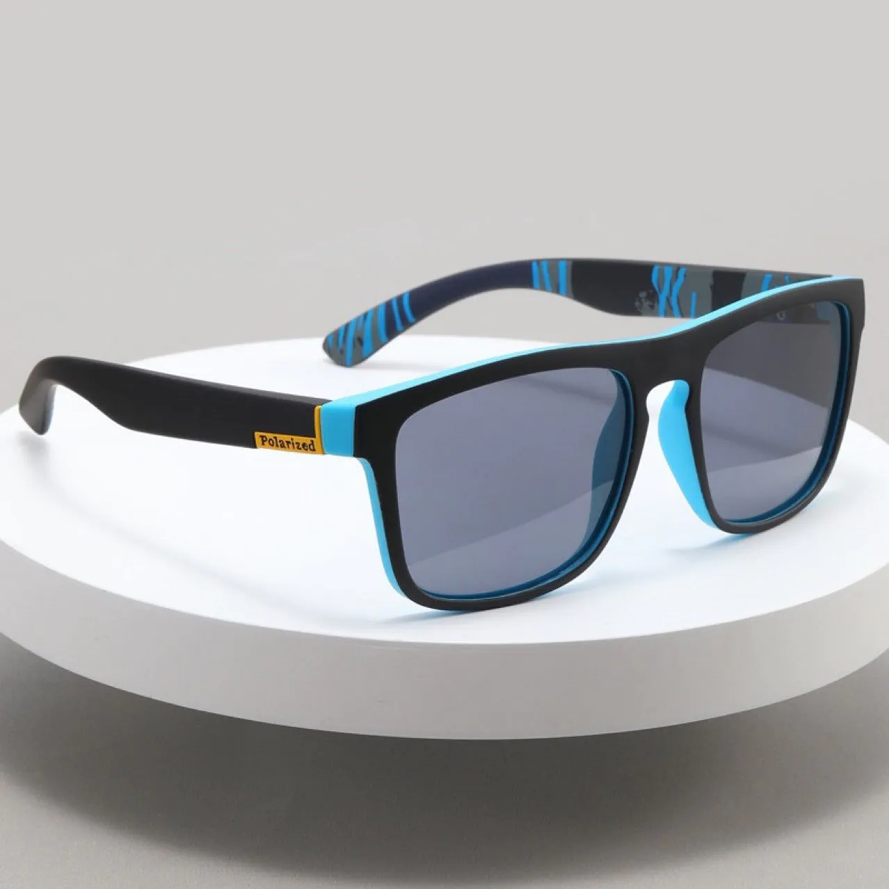 image-Meng Xiang Polarized Sunglasses UV400 - Black Blue