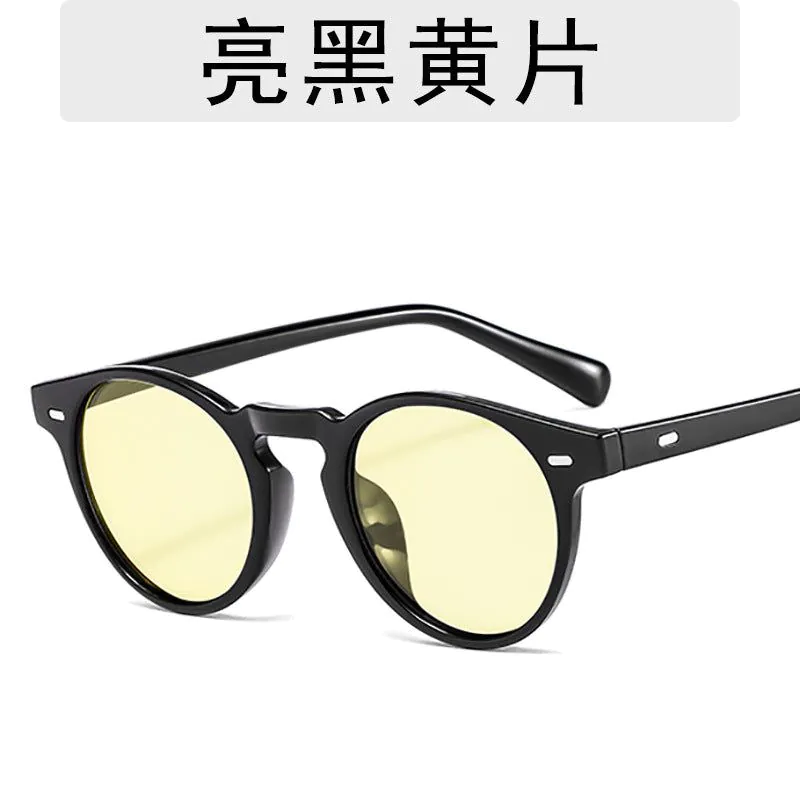 image-Manna Round Frame Sunglasses - Black