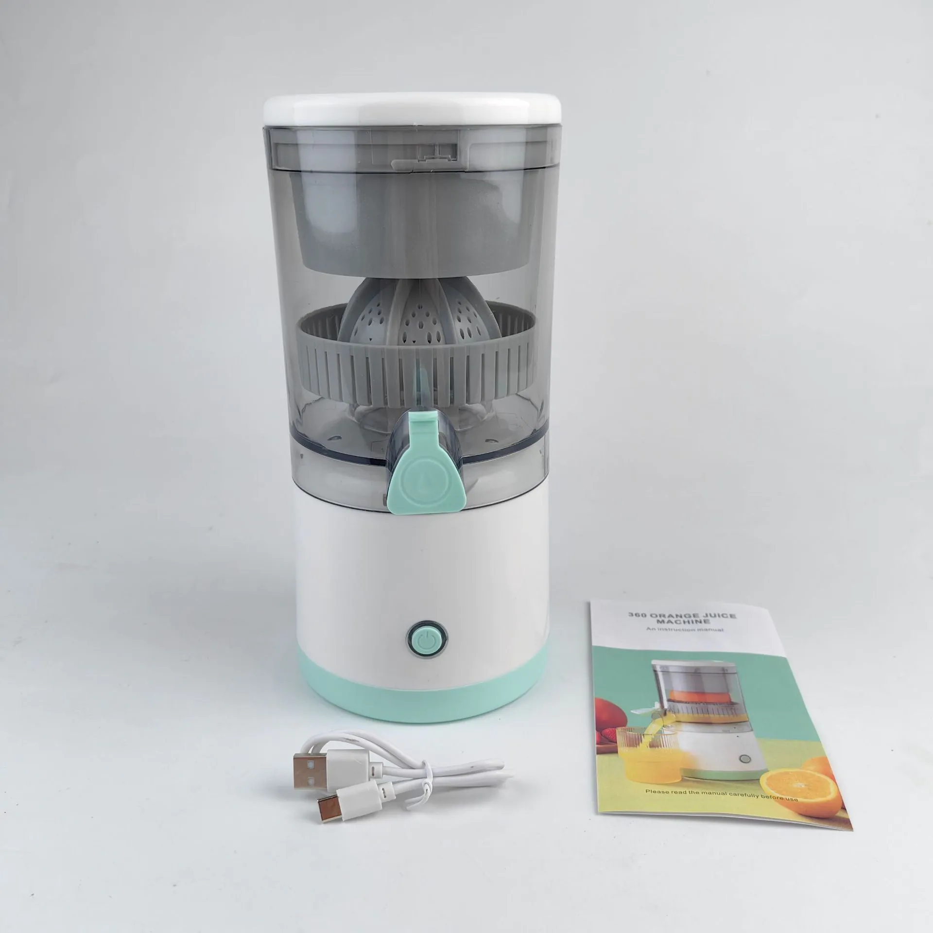 image-Electric Fruit Juicer Portable 2400mAh Battery