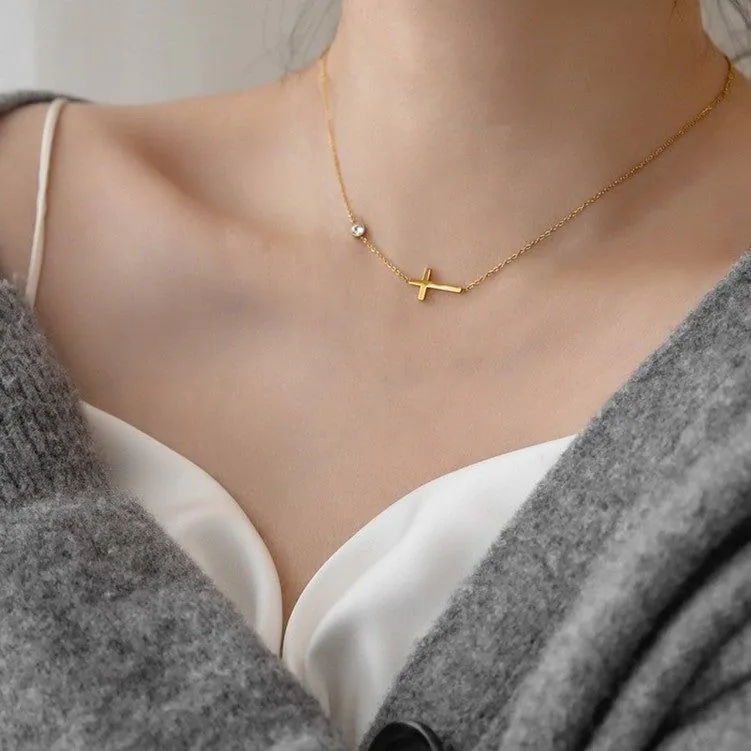 image-Titanium Steel Diamond Necklace - Women's Clavicle Chain 